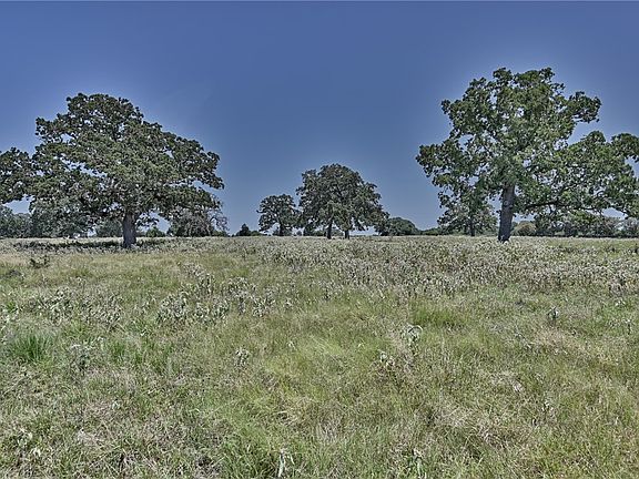 3rd image of Eberhardt Rd