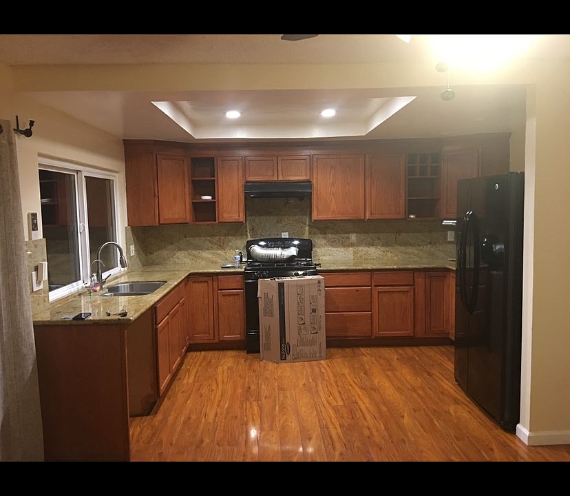 1st image of 2661 Elmhurst Cir