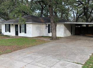 3212 Delaware Trl, Lake Worth, TX 76135
