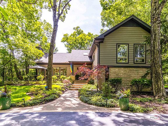 2nd image of 1310 Woodland Ct W