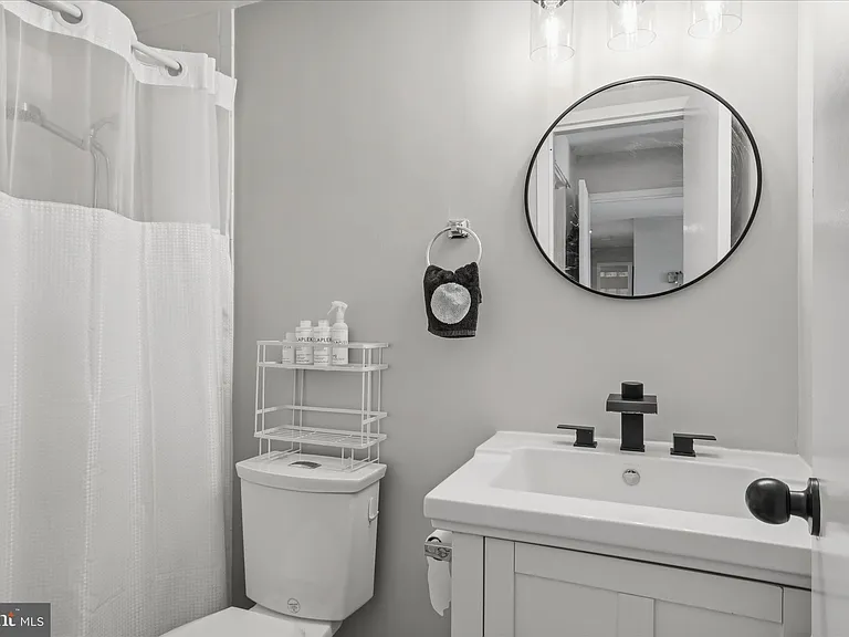 3100 S Manchester St #531 — Photo 15