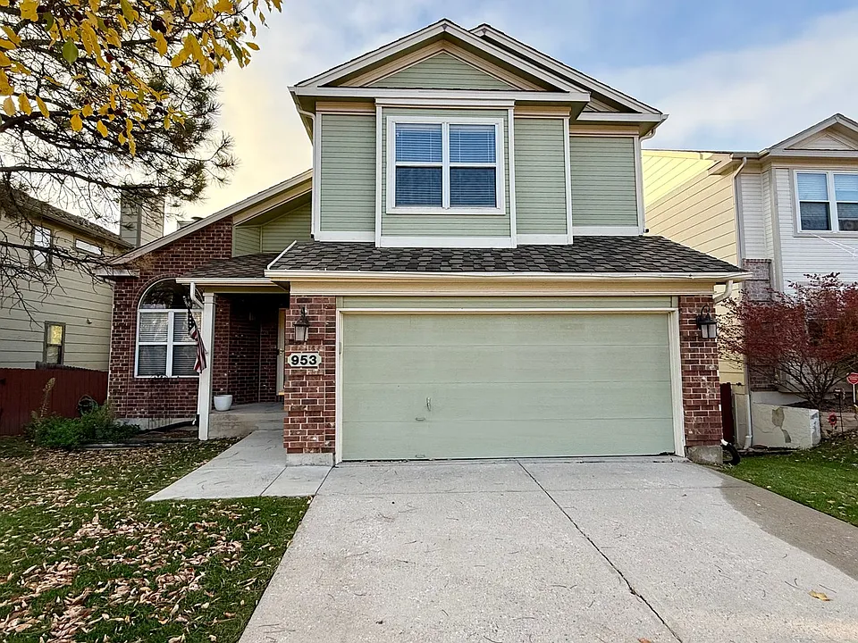 953 Dancing Horse Dr