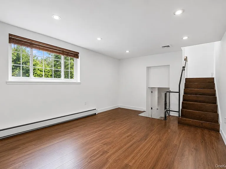 38 Birchwood Park Dr — Photo 17