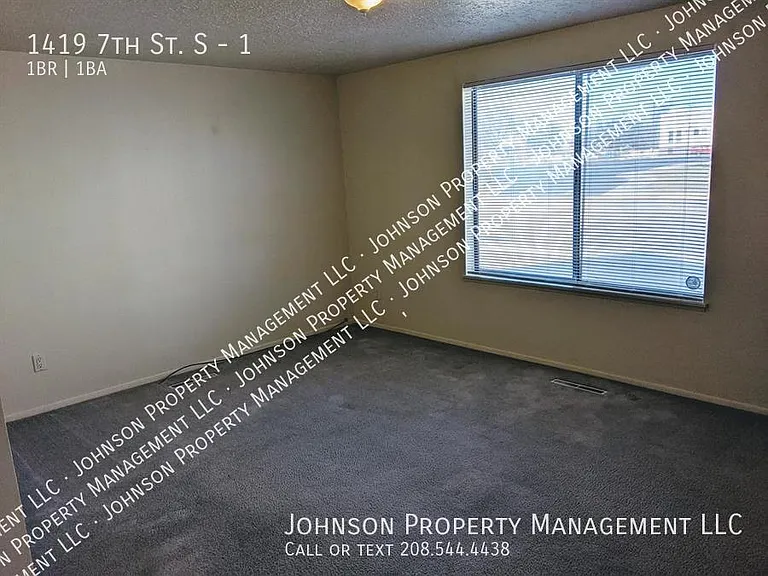 1419 7th St S #1 — Photo 10