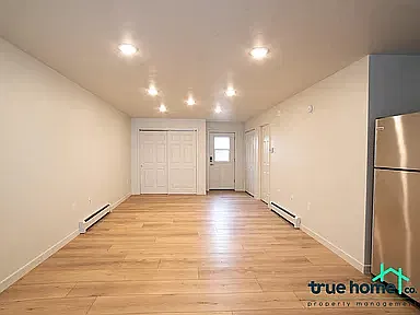 1 bed, 950 sqft, $1,800 — Photo 4