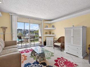 Royal Park Gardens, Pompano Beach, FL 33063