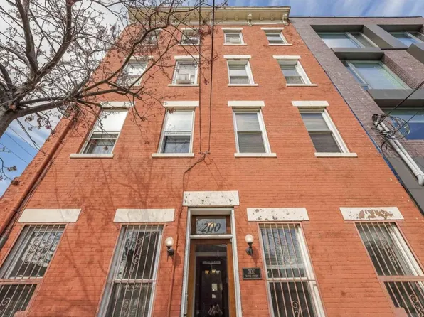 200 Wayne Street image 1 of 5