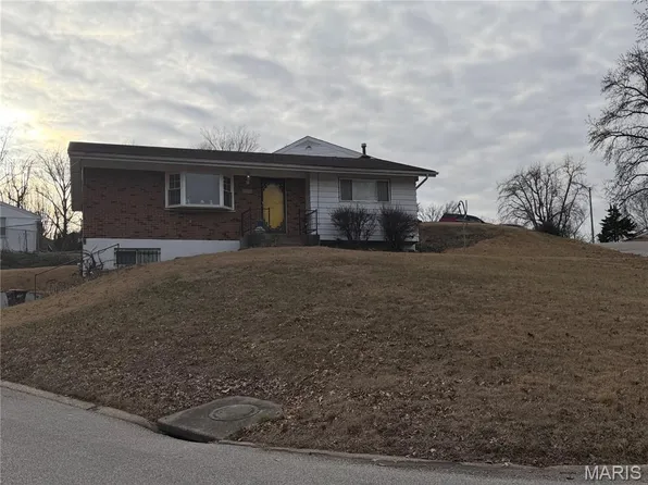 7100 Oreon Ave, Saint Louis, MO 63121