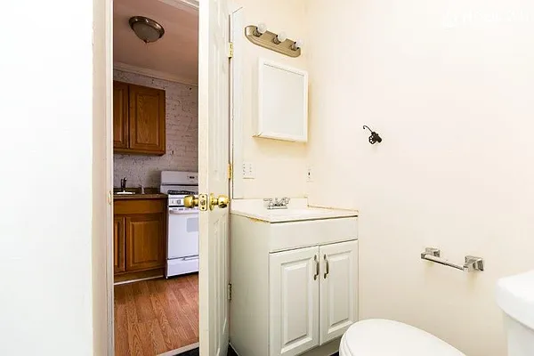 Rented by Nooklyn NYC LLC | media 15