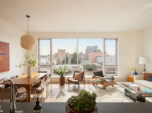 120 N 7th St APT 3H, Brooklyn, NY 11249