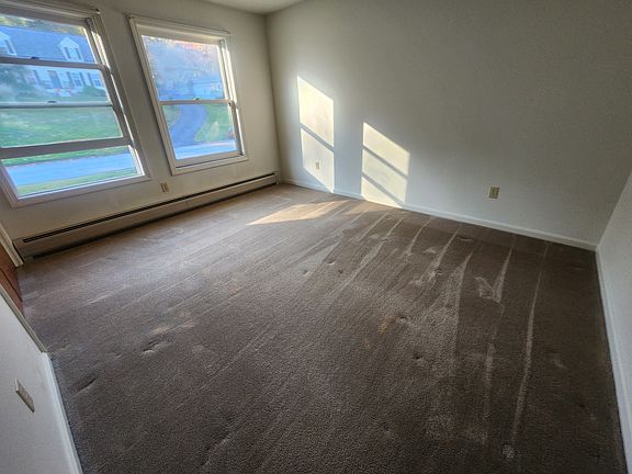 3rd image of 91 Forest Dr Unit 2