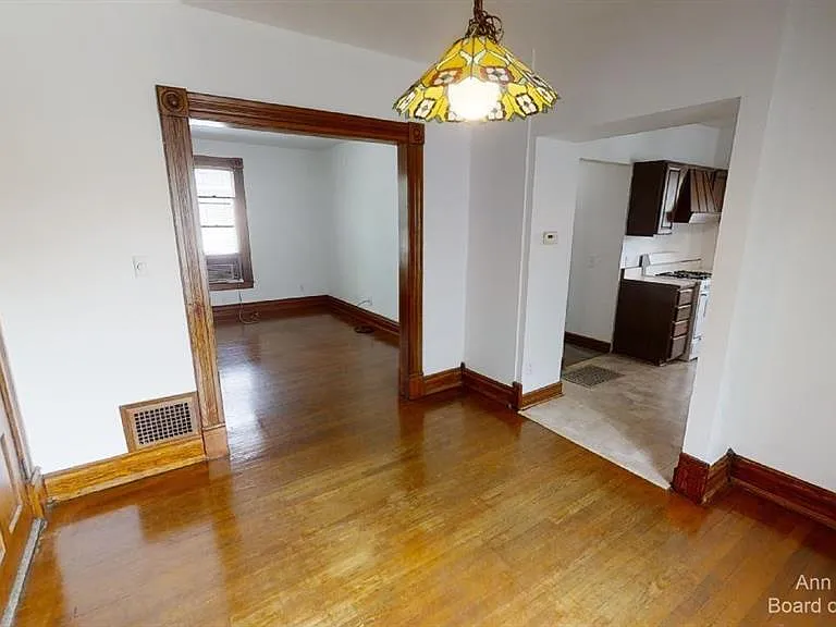 821 W Liberty St #1 — Photo 1
