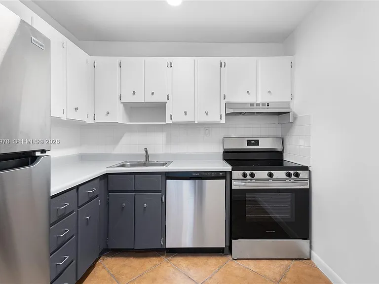 2600 NE 135th St #4E-A — Photo 8