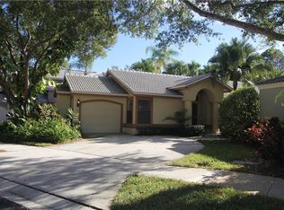 504 Georgetown Pl, Safety Harbor, FL 34695