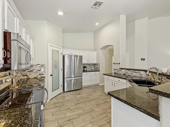 9247 W SALTER Drive, Peoria, AZ 85382