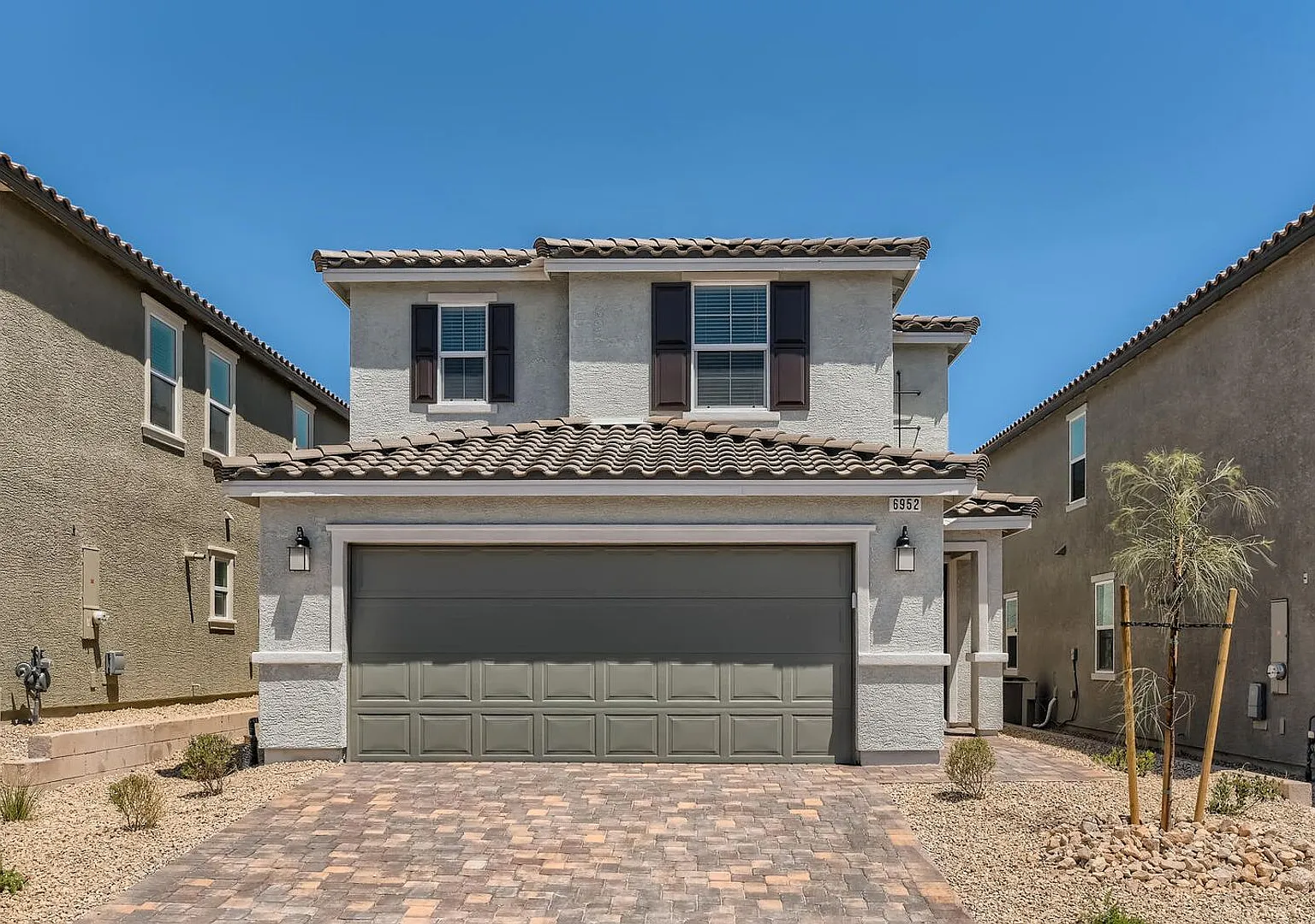 *$1,800 First Month's Rent With Move-In By 10/01/26* Built In 2022 - 4 Bedroom In Centennial Hill... — Photo 1
