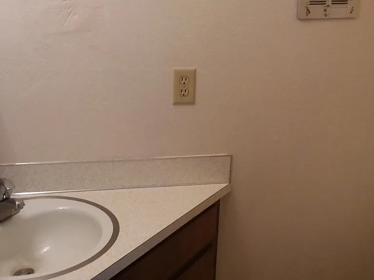 530 & 570 Cedar St #535 & 573 — Photo 3