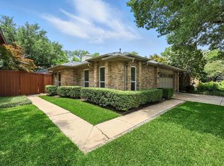 1215 Boardwalk St, Arlington, TX 76011