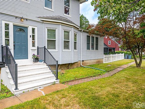 4th image of 1163 Foster Ave