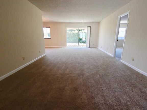 5th image of 820 Cynthia Dr