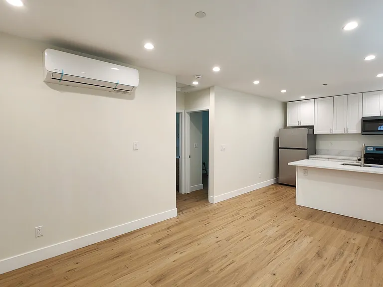 13608 Filmore St #3 — Photo 1