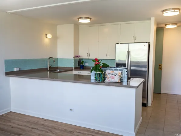 1722 Makiki St APT 302, Honolulu, HI 96822