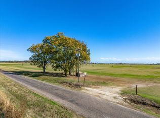 541 Walden Rd, Whitesboro, TX 76273