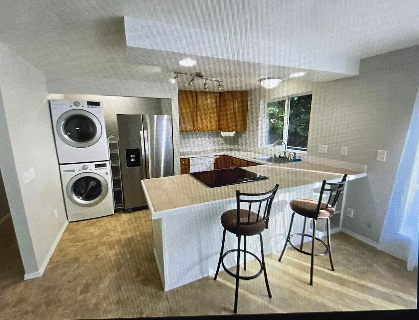 Charming Sudden Valley home with large flat driveway — Photo 4
