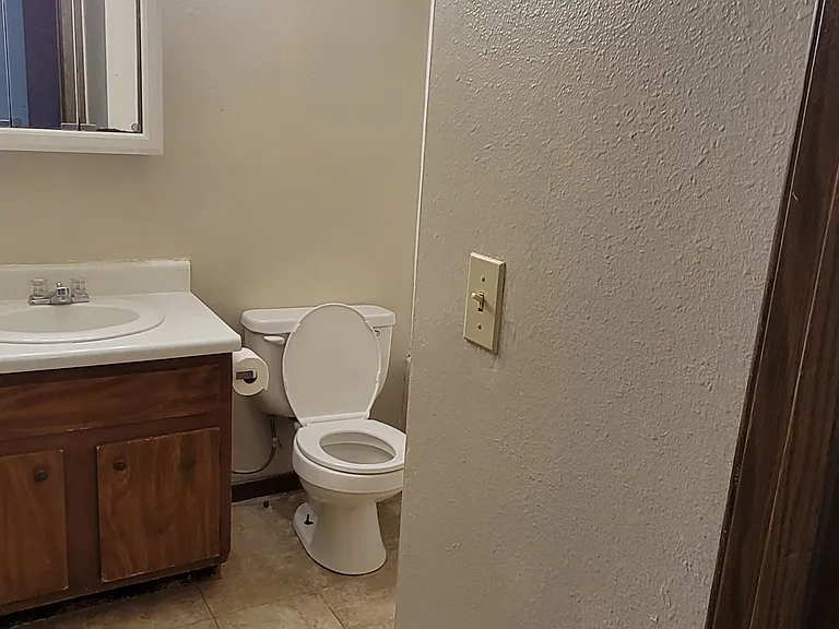 906 C Ave NW #1 — Photo 5