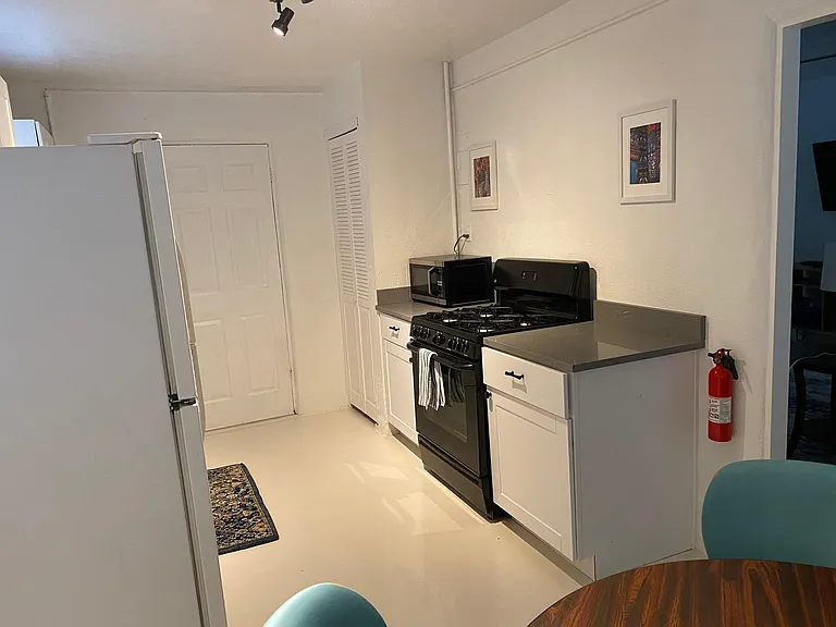 120 Walter St SE #D — Photo 22