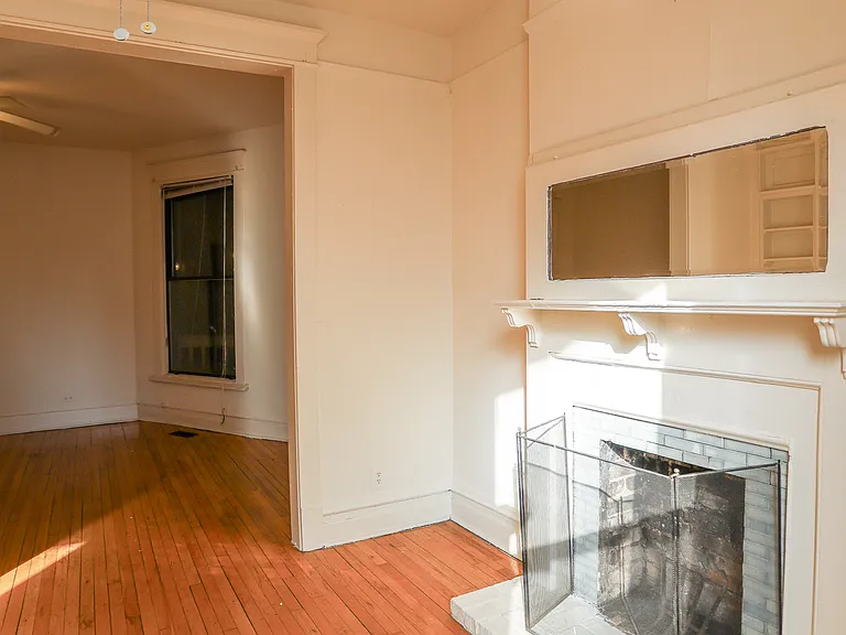 836 W Cornelia Ave #1 — Photo 12