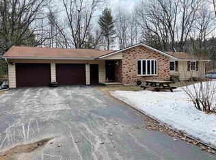 4122 Saint Francis Park Cir, Green Bay, WI 54313