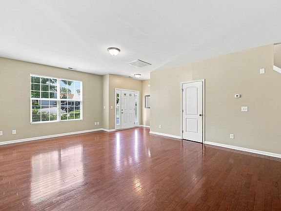 5th image of 1103 Southwind Ct