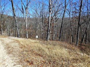 18080 Rock Tree Dr, Pacific, MO 63069