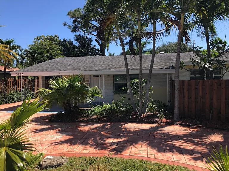 3160 NW 6th Ave — Photo 5