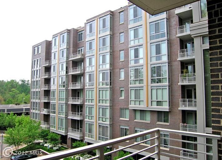 1st image of 513 W Broad St APT 414
