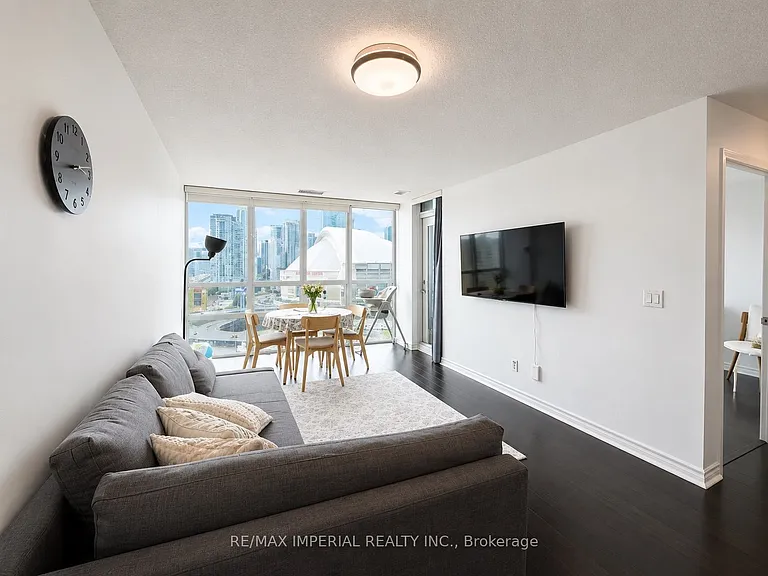 25 Lower Simcoe St #Penthouse 15 — Photo 6