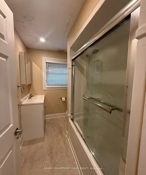 302 Jackson St W #2 — Photo 11