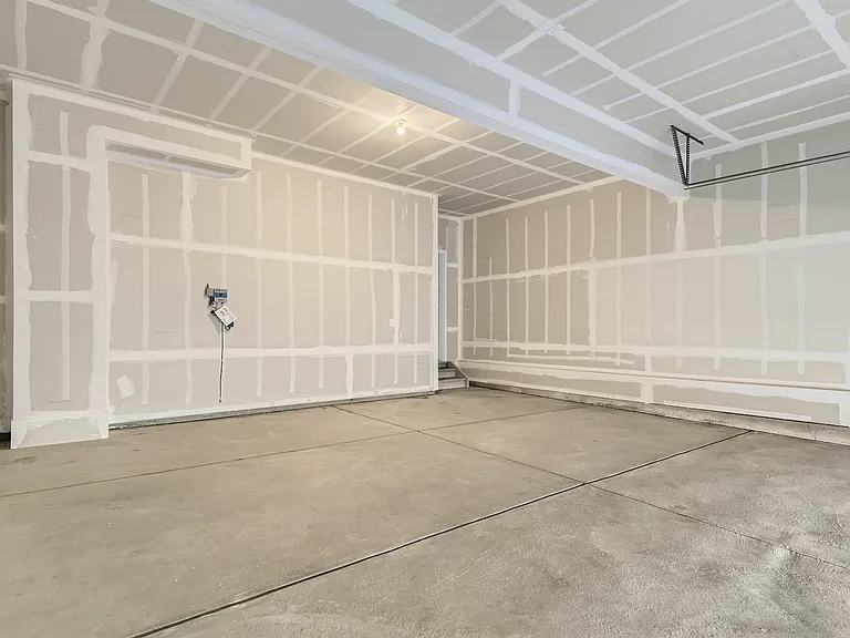 6842 S Uriah St — Photo 25