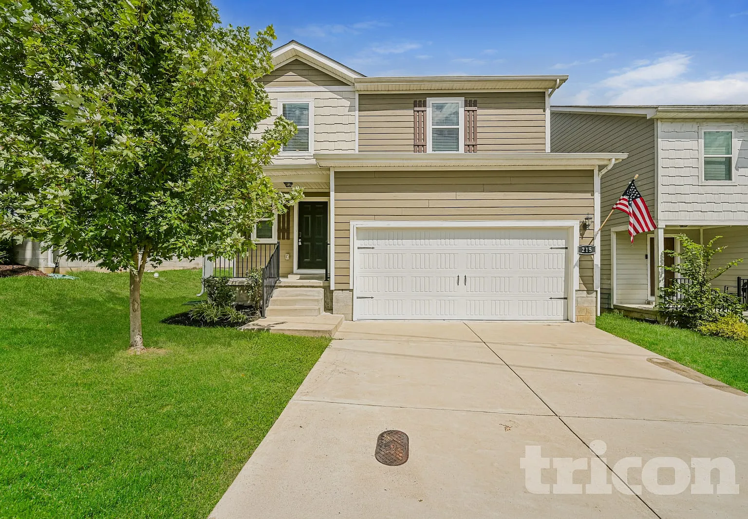 215 Kirkside Dr La Vergne TN — Photo 1