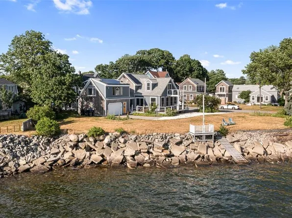 10 Blanding Ave, Barrington, RI 02806