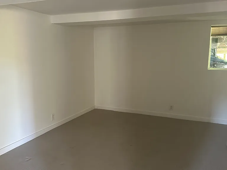 490 Green Glen Way #1 — Photo 7