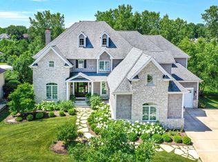 320 Bethany Ct, Naperville, IL 60565