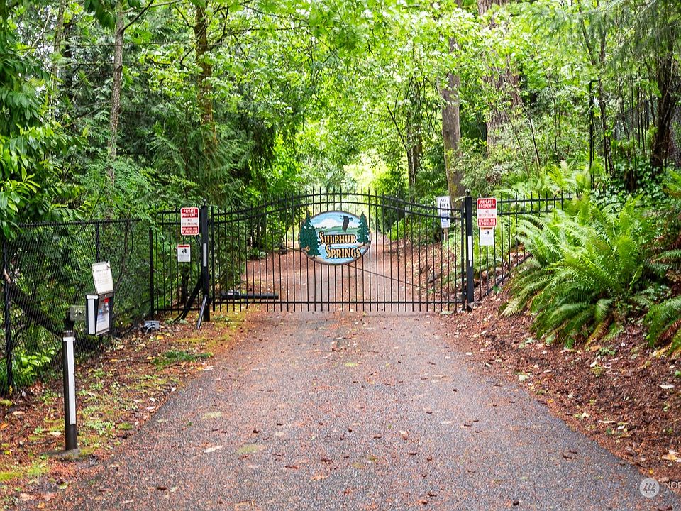 2nd image of 4 Sulphur Springs Lane