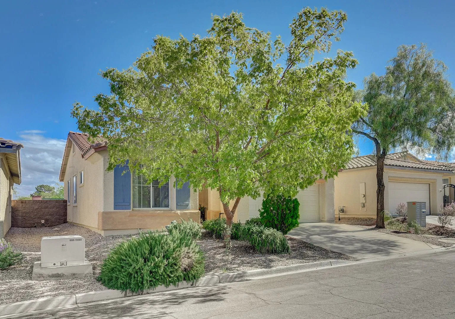 An inviting and serene single-story home — Photo 2
