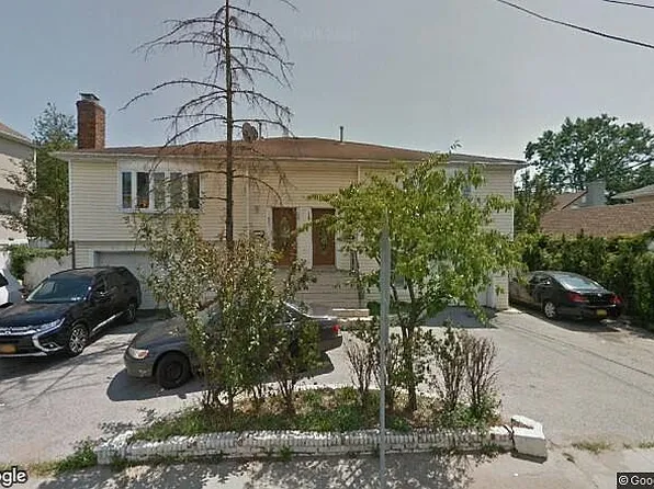 569 Peninsula Blvd, Cedarhurst, NY 11516