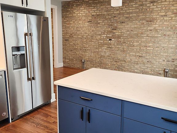 5th image of 227 Washington Blvd APT 3S