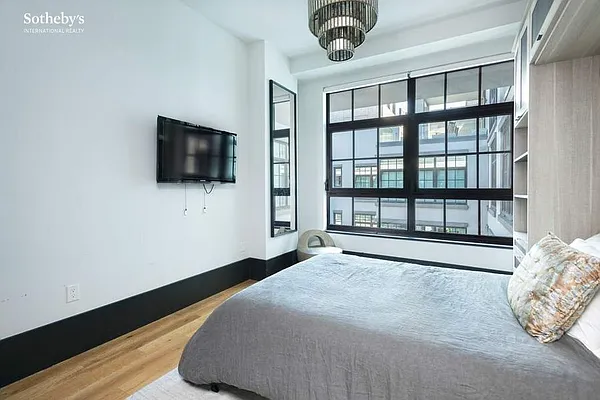 Rented by Sotheby's International Realty | media 30