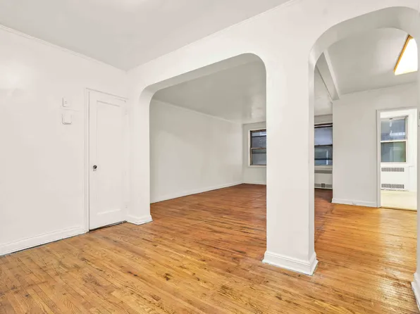 106-15 Queens Boulevard image 9 of 22