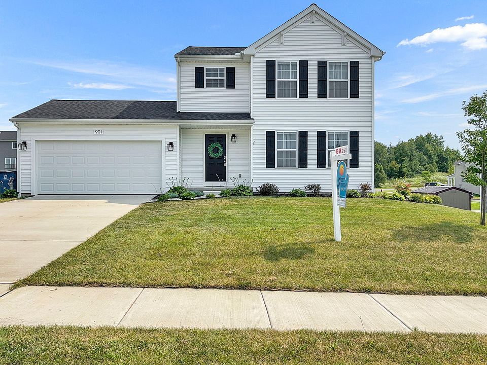 1st image of 901 Oak Wind Ct